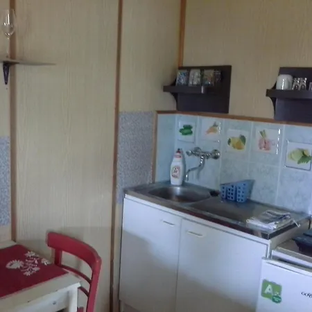 Utulny Privat Apartment Velky Meder Exterior photo
