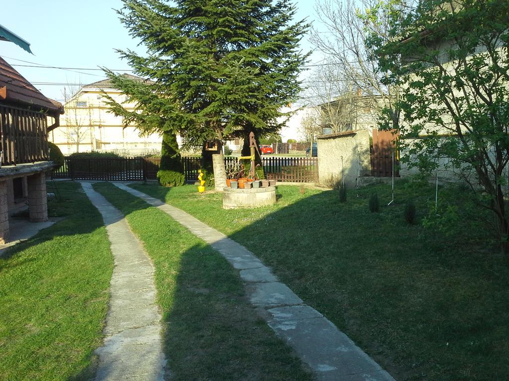 Utulny Privat Apartment Velky Meder